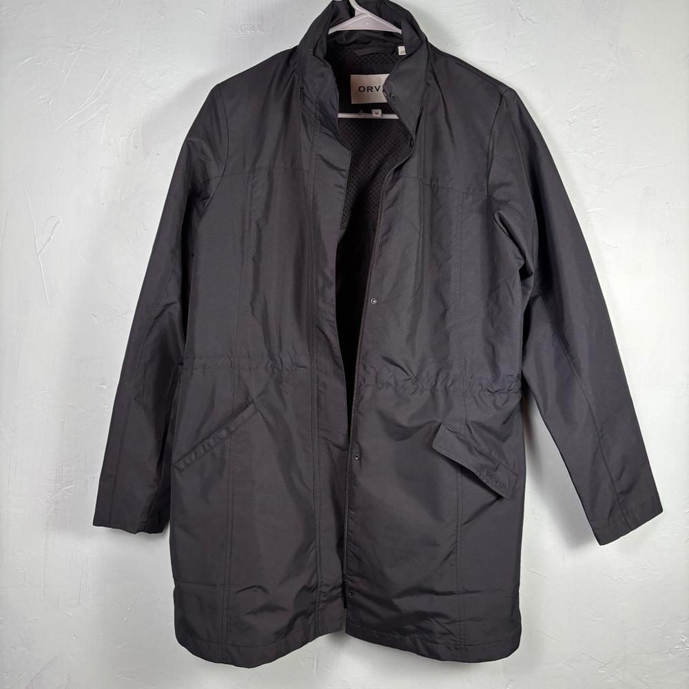 Orvis Women’s Black Raincoat with removable hood